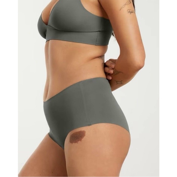 NWT Everlane Womens The Invisible High Rise Hipster Underwear Green Medium - Picture 2 of 11